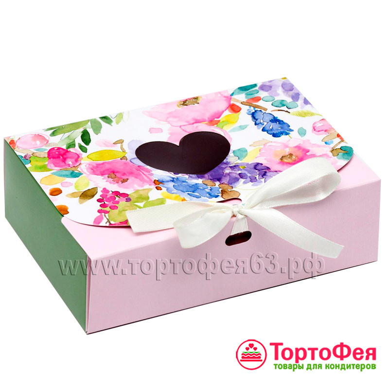 Коробка 16,5х11,5х5 см с окном сердечко, "Цветы, розовый фон" 